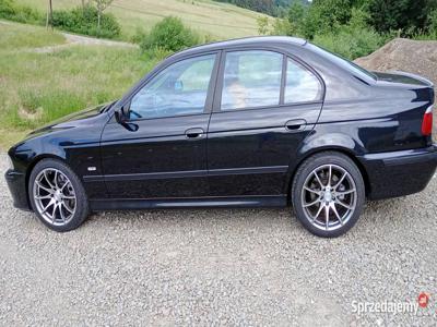 BMW S520i E39