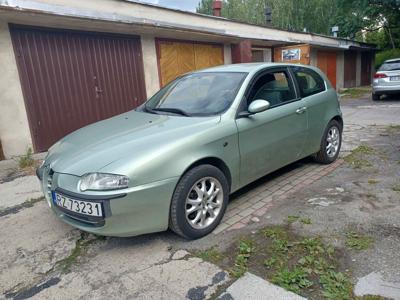 Alfa Romeo 147 salon Polska