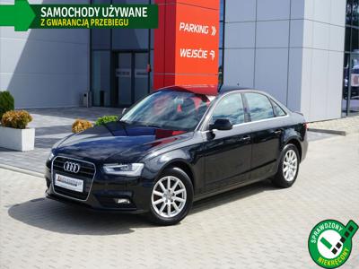 Audi A4 B8 Limousine Facelifting 2.0 TDI 143KM 2012