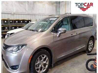 Chrysler Pacifica II 3.6 V6 291KM 2017