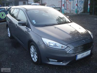 Ford Focus III AUTOMATIC,NAVI,Kimatr,Alu,Tempo,Parktr.ZADBANY!!!