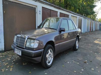 Mercedes-Benz W124 2.0 D