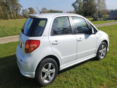 Sprzedam Suzuki SX4 2010 1,6 wersja japonska