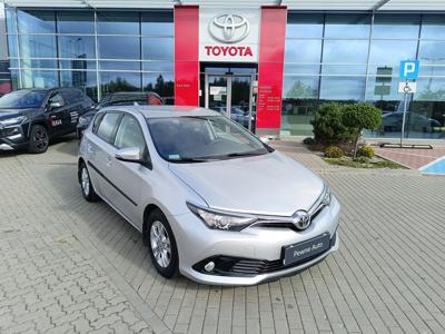 Toyota Auris II Hatchback 5d Facelifting 1.33 Dual VVT-i 99KM 2016