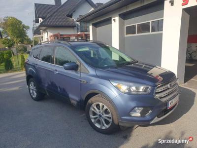 Ford kuga II (escape)2018r.panorama.4×4