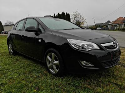 Opel Astra J Hatchback 5d 1.4 Turbo ECOTEC 120KM 2012