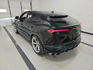 2022 Lamborghini Urus S