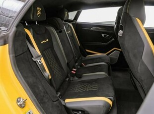 2023 Lamborghini Urus Performante