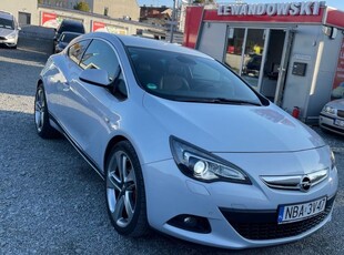 Opel Astra GTC Moc 165KM