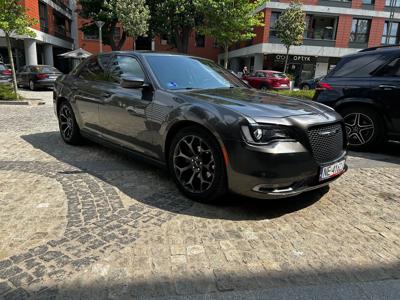 Używane Chrysler 300s - 79 900 PLN, 131 072 km, 2016