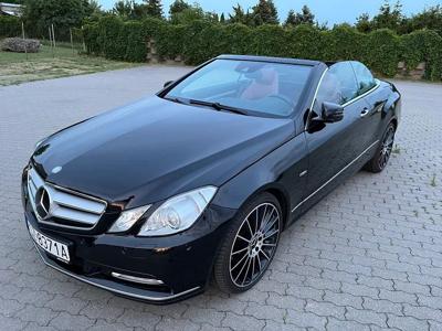 Używane Mercedes-Benz Klasa E - 77 800 PLN, 188 000 km, 2011