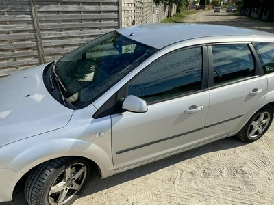 Ford Focus Nowe sprzęgło/Podgrzewana szyba czołowa i fotele/8 airbag