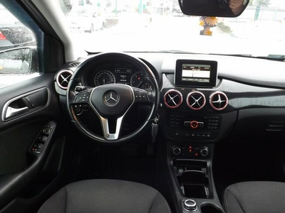 Mercedes B 200