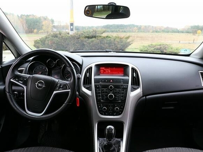 Opel Astra 140KM Podgrzewana Kierownica Podgrzewane Fotele 1 Właściciel Niemcy