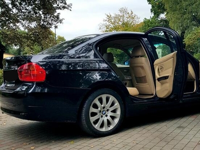 Sprzedam BMW E90 2008 2.0D