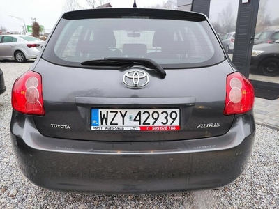 Toyota Auris 1,6l. Benzyna 124KM Polecam.