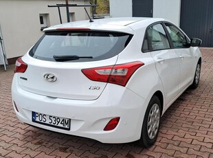 Hyundai i30 benzyna 5 drzwi niski przebieg