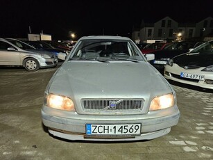 Volvo V40, 2000r. 1.8 benzyna opłaty aktualne