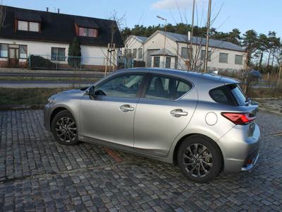 LEXUS CT 200 h ELEGANCE, na gwarancji z małym przebiegiem