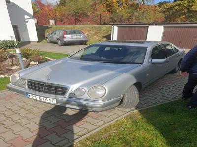 Używane Mercedes-Benz Klasa E - 8 900 PLN, 180 000 km, 1996