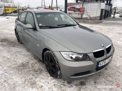 BMW e90 2,0 benzyna