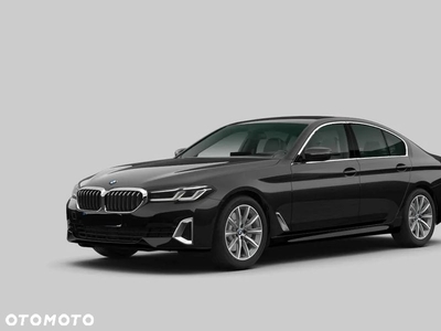 BMW Seria 5 530d mHEV Luxury Line