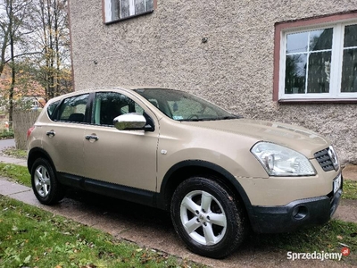 Nissan Qashqai 2.0 dCi 4x4 Climatronic 2 kompl kół 1 właścic