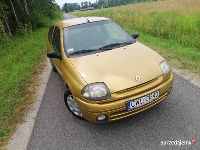 Sprzedam ładne Renault Clio II 1.4 benzyna 2000r
