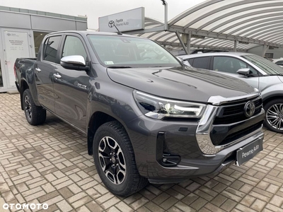 Toyota Hilux 2.8 D-4D Double Cab SR5 4x4