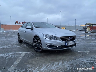 Volvo S60 T5 Inscription 2.0 DRive-E AWD