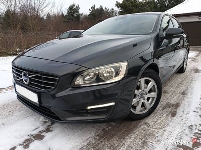 Volvo V60 Lift 2.0D3