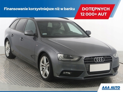 Audi A4 B8 Avant Facelifting 2.0 TDI 150KM 2013