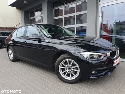 BMW Seria 3 318i Advantage