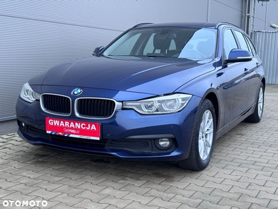 BMW Seria 3 320d Touring xDrive Luxury Line