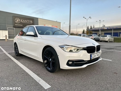 BMW Seria 3 328i Sport-Aut Sport Line