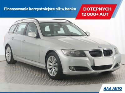 BMW Seria 3 E90-91-92-93 Limuzyna E90 325i (3.0) 218KM 2009