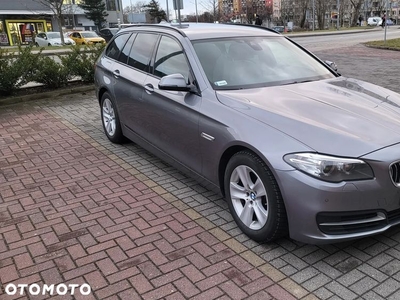 BMW Seria 5 520d Luxury Line