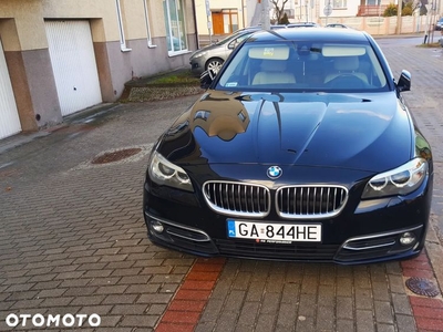 BMW Seria 5 520d Luxury Line