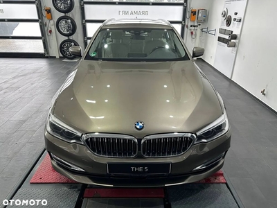 BMW Seria 5 520d Touring Luxury Line