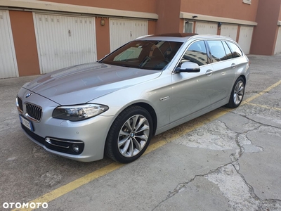 BMW Seria 5 520d xDrive Luxury Line