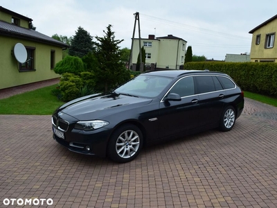 BMW Seria 5 520d xDrive Touring M Sport Edition