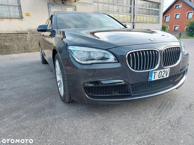 BMW Seria 7 740Li