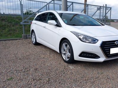 Hyundai i40 1,7 Crdi 141 Km Automat Navi Kamera