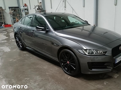 Jaguar XE 2.0 D AWD R-Sport