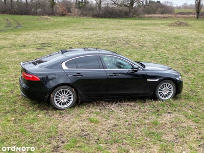 Jaguar XE 2.0 D Prestige