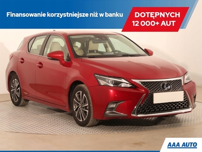 Lexus CT Hatchback 5d Facelifting 2017 200h 136KM 2018