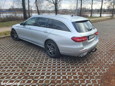 Mercedes-Benz Klasa E 220 d 9G-TRONIC