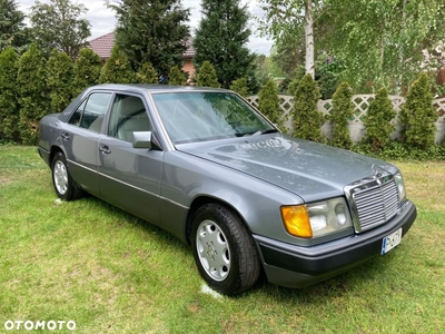 Mercedes-Benz W124 (1984-1993)