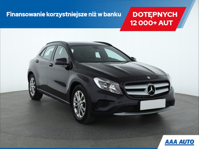 Mercedes GLA I Off-roader 2.0 250 211KM 2014