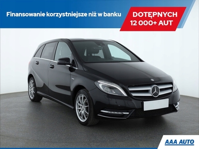 Mercedes Klasa B W246 Sports Tourer 200 BlueEFFICIENCY 156KM 2012